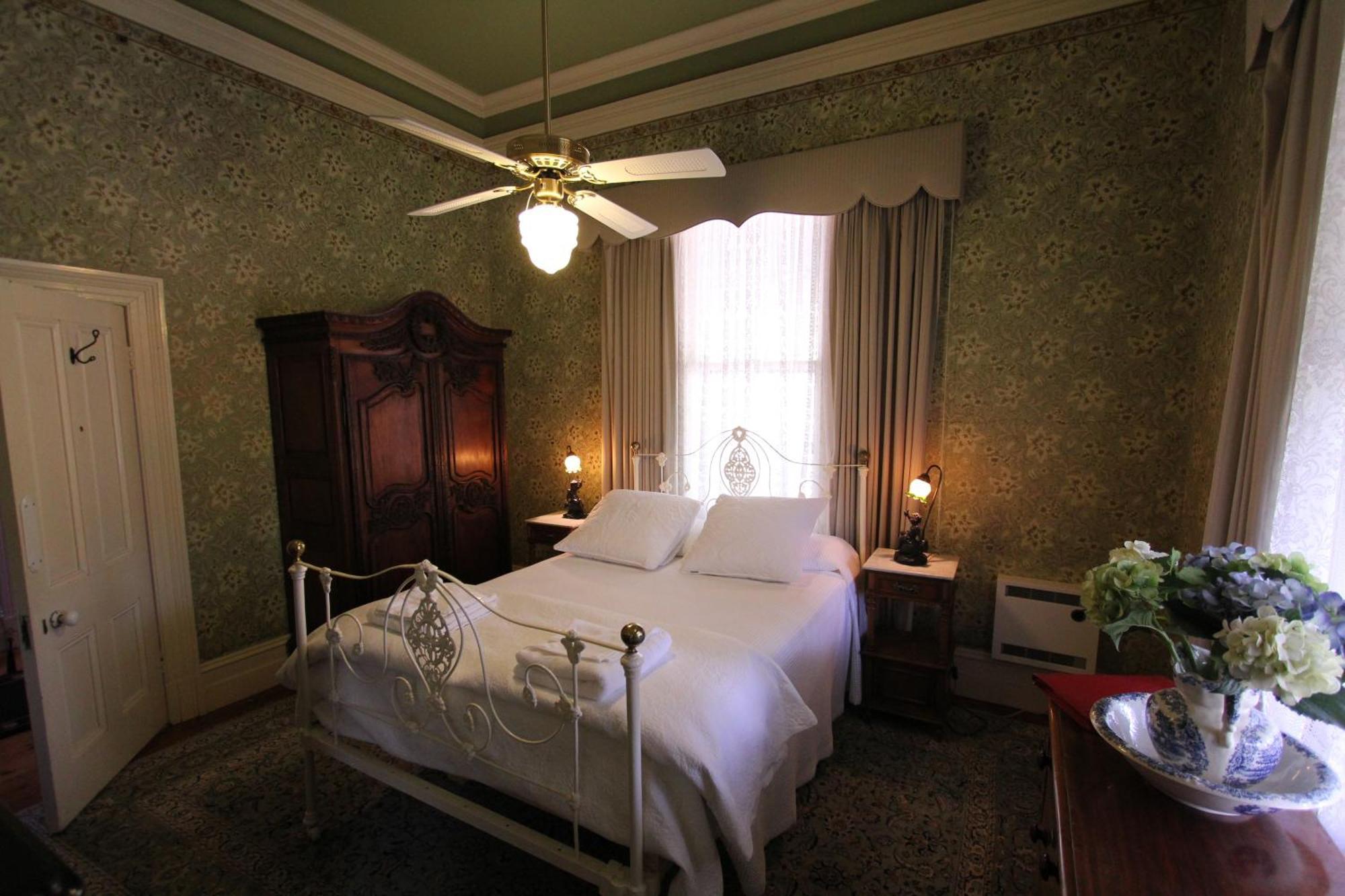 Palm House Bed & Breakfast Maldon Ngoại thất bức ảnh